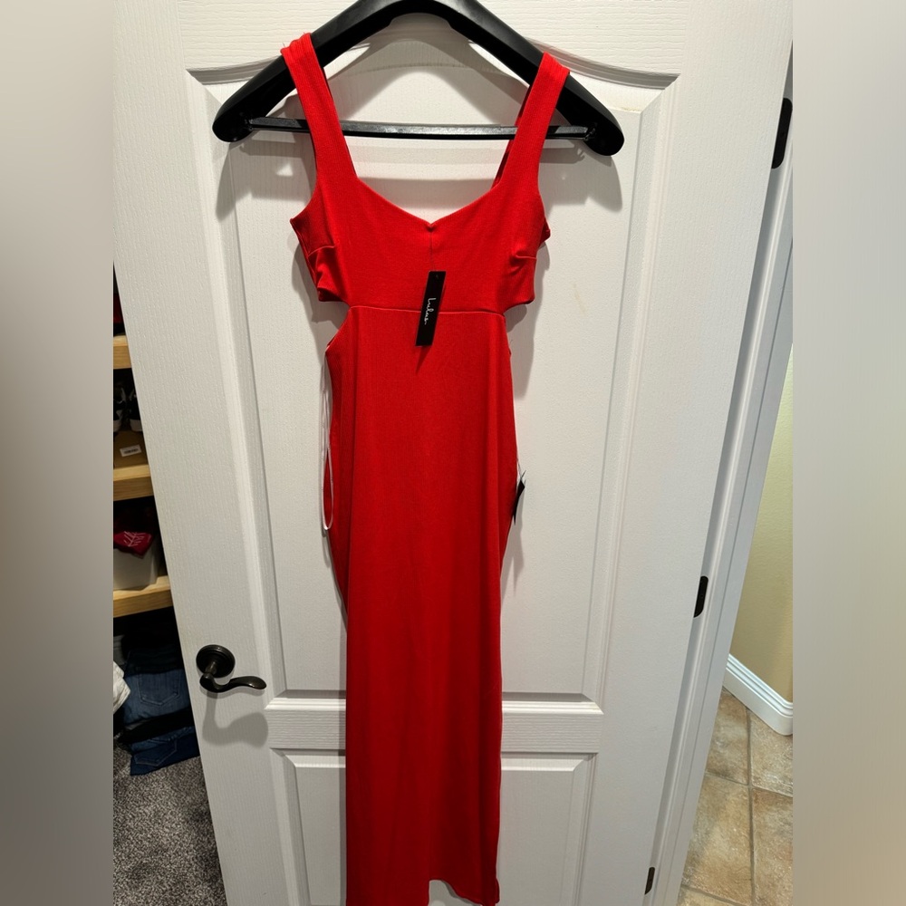 Lulu’s BNWT Red Max Cutout Dress - S